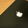 2,580円でMacBook Airがオシャレになるというケースを買ってみた！背面のアップルマークがいい！